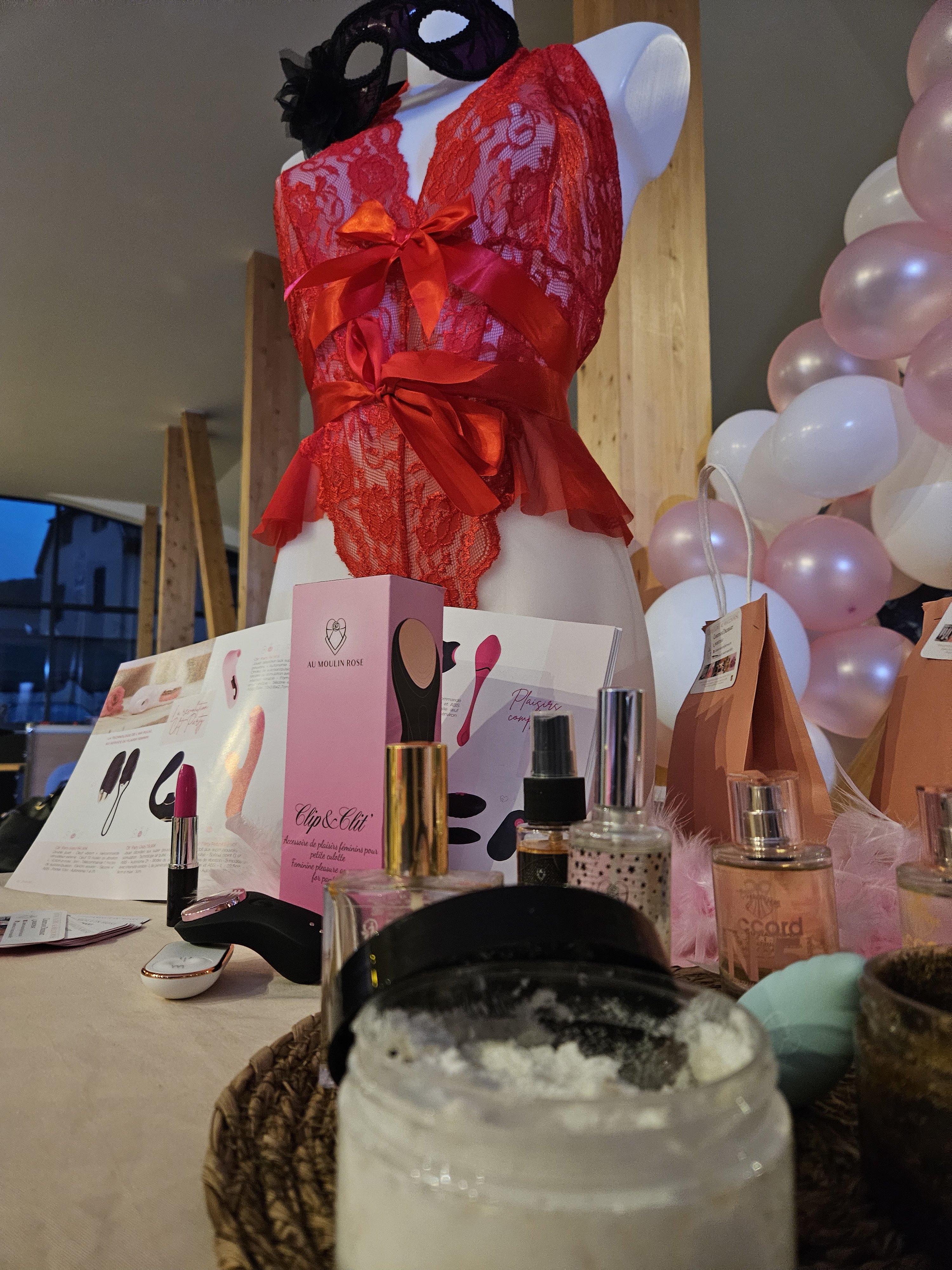 Au Moulin Rose